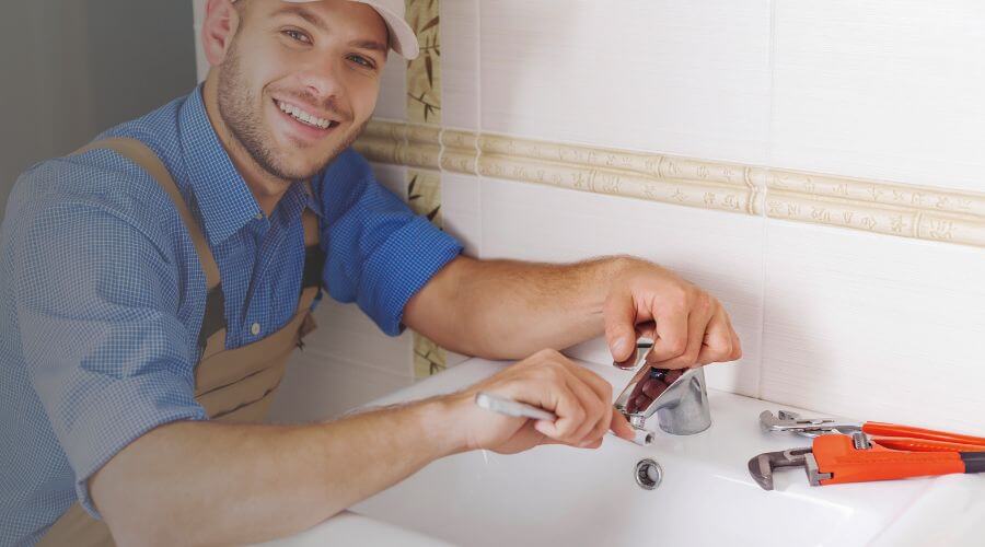 Handle or spout repair in Camdenton, MO